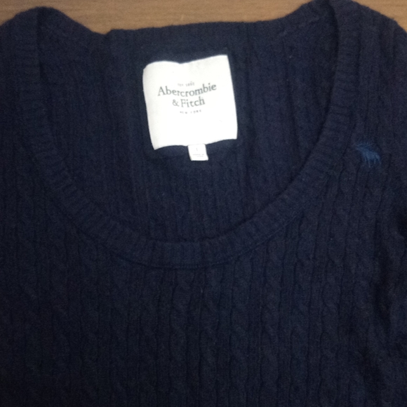 Soft Warm Cable Braided Knit Long Sleeve Sweater Top - Picture 5 of 11